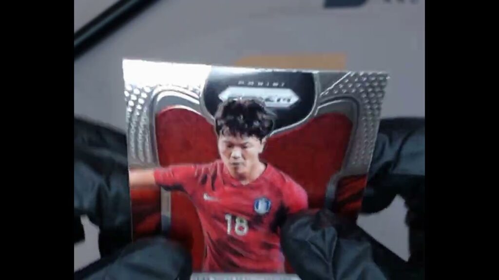 SNC GRADING:2018 PANINI PRIZM WORLD CUP KIM YOUNGGWON #195 BASE SET(1759100803053)