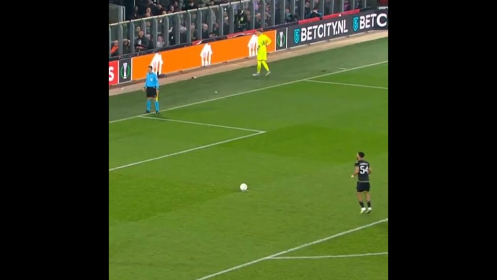 Mathew Ryan Sang Penyelamat Az Alkmar