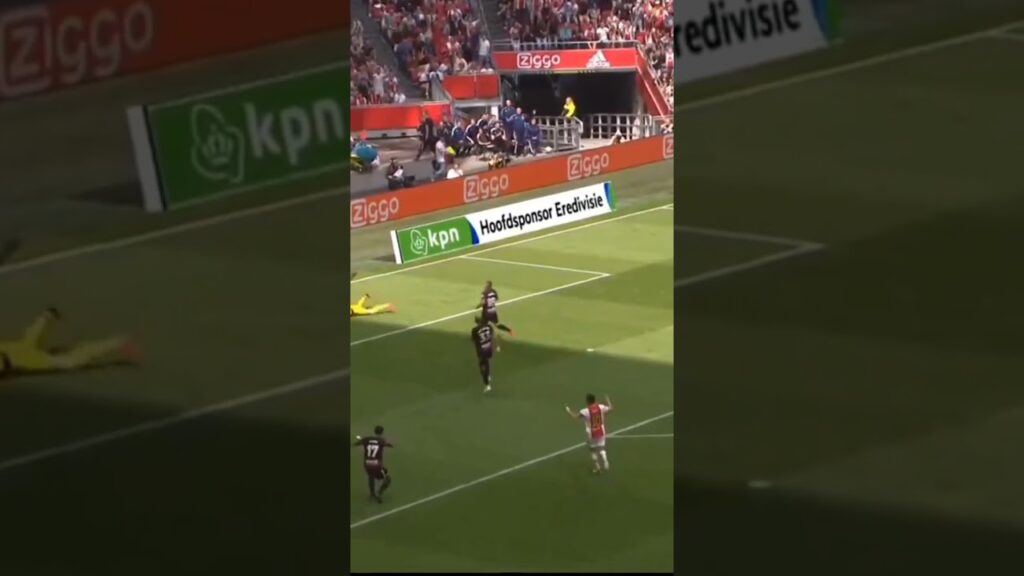 Steven Bergwijn Goal - Ajax vs FC Utrecht