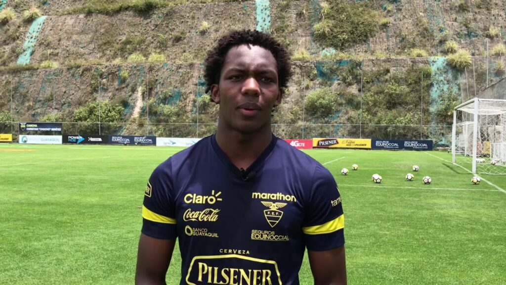 Djorkaeff Reascos: El ambiente y la amistad, lo mejor que puede haber en una Selección