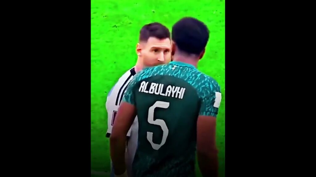 🔥Messi Fight With Al Bul Ayhi💨|| 🐐 Vs 🐅|| #shorts #football #messi #argentina