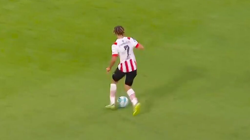 This Is Why Arsenal Want Xavi Simons