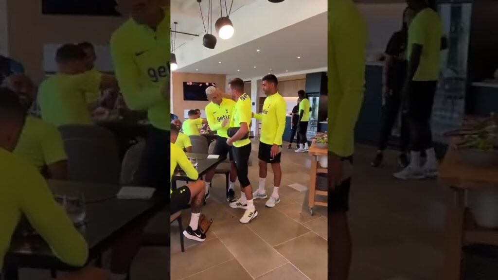 El encuentro del Cuti Romero con Richarlison