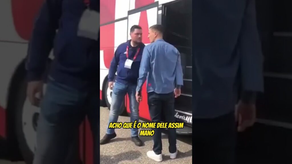 Steven Berghuis socou um torcedor PQ?? #shorts