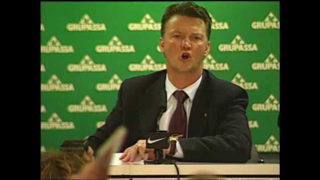 Louis Van Gaal: " ¡Tú eres muy malo! Interpretación siempre negativa, nunca positiva". Año 1999