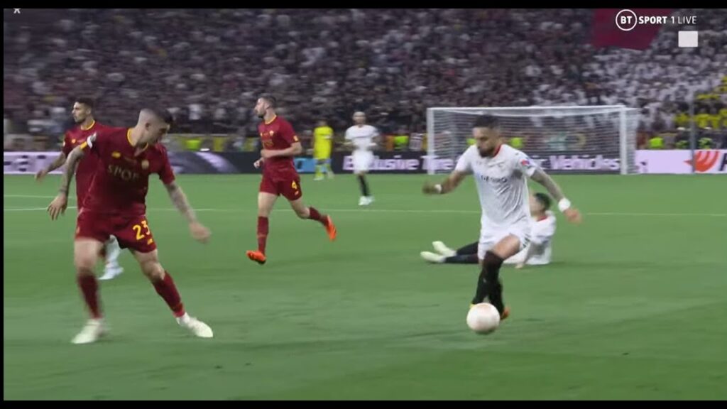 Alex Telles Surprise Erik ten hag vs Roma Keep or sale? HD