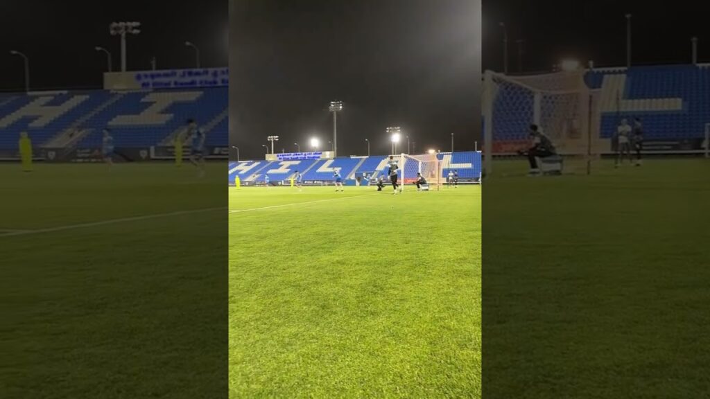 قووول⚽️عبد الله الحمدان بصناعة سعود عبد الحميد في تدريبات نادي الهلال اليوم 💙
