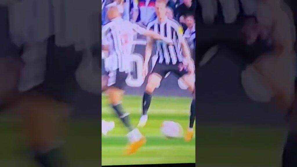 Ødegaard Showing his level to Nick pope #shorts