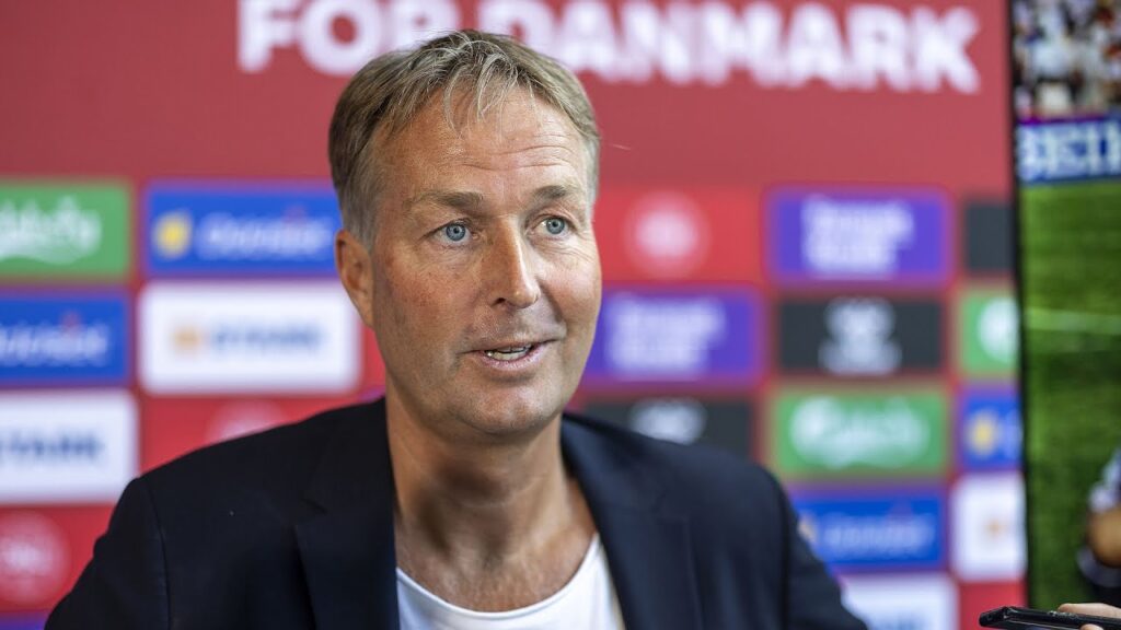 Spørgsmål til Kasper Hjulmand fra fans: Hvorfor forlængede du? Hvem er din favoritspiller?...