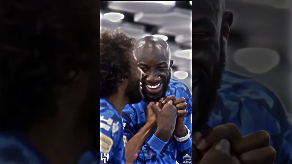 ياسر الشهراني يمازح موسى ماريغا ويمسك لحيته 😂💙#الهلال