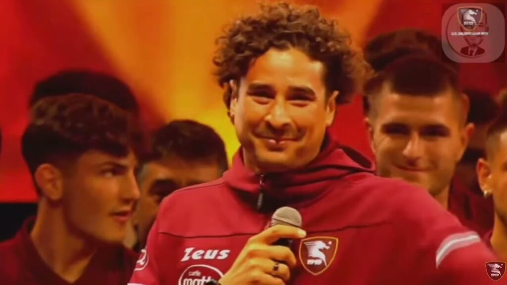 ¡En perfecto italiano! Memo Ochoa agradeció el apoyo a la afición del Salernitana