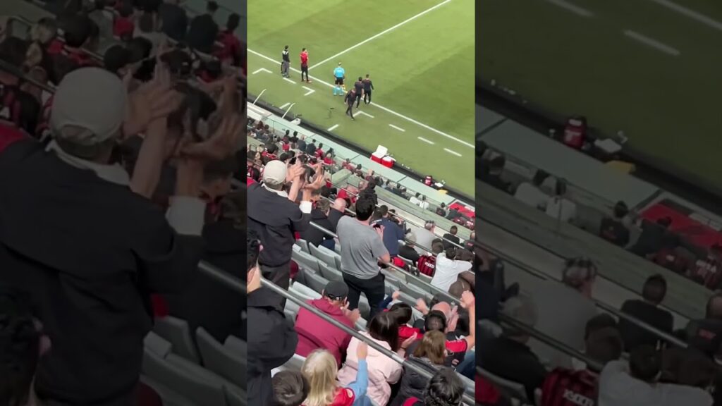 Canobbio é ovacionado na Arena após grande partida