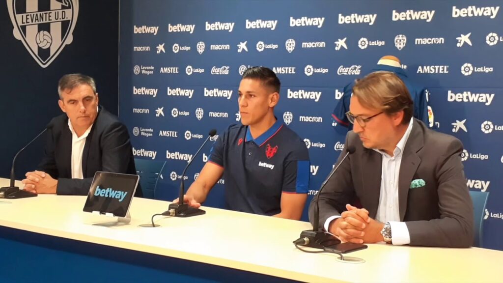 Presentación de Óscar Duarte como nuevo jugador del Levante UD