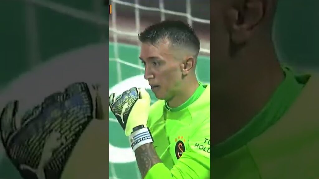 Bersant Celina'nın şutunda Muslera'dan kritik kurtarış!⛔