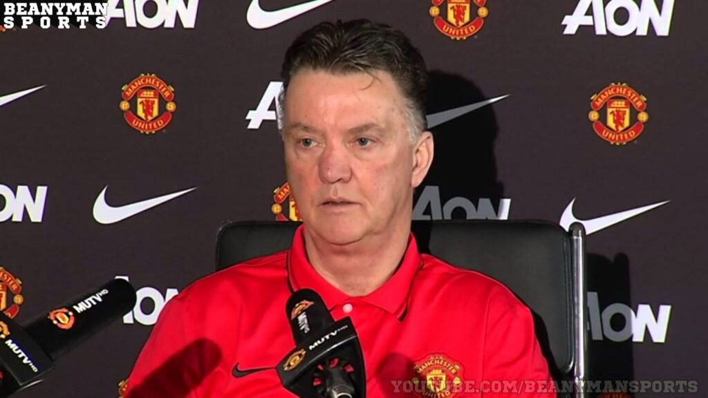 Manchester United - Louis Van Gaal Says Marouane Fellaini Is Now Undroppable