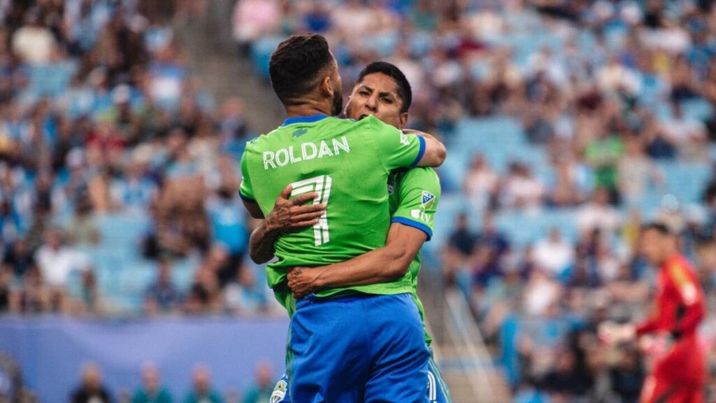 GOAL: Cristian Roldan is first on the score sheet for the Sounders