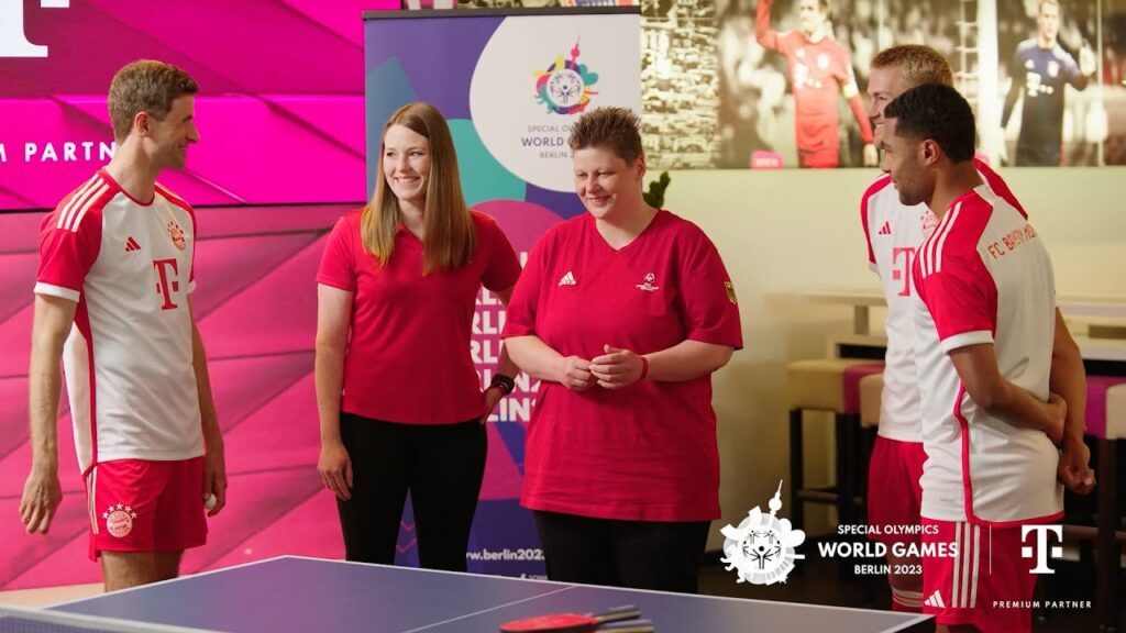 Special Olympics meets FC Bayern | #Berlin2023 | MAGENTA SPORT