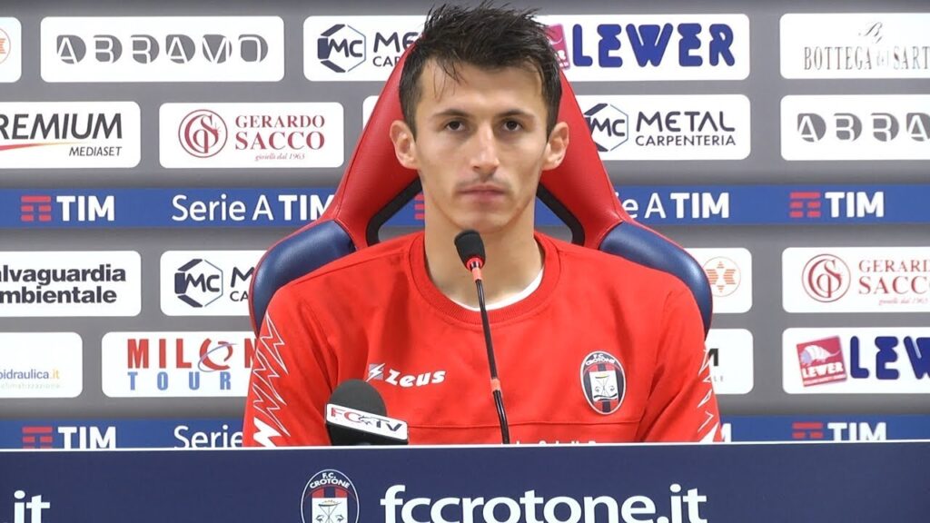 Meno 2 a #CrotoneNapoli, Ante Budimir in sala stampa