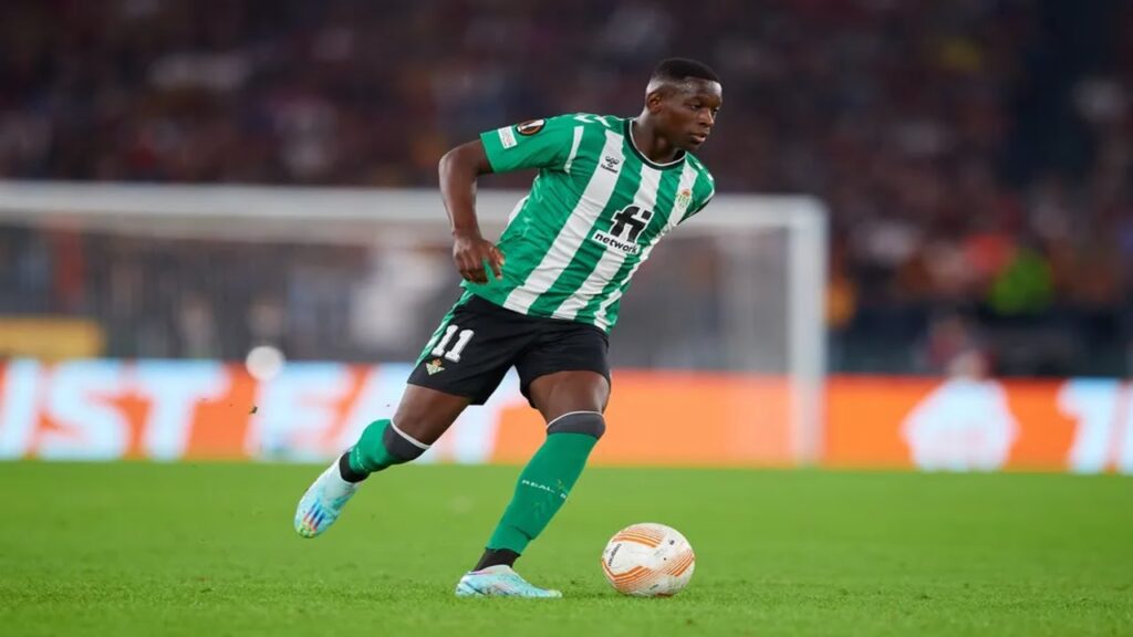 this is why Unai Emery wants Luiz Henrique!