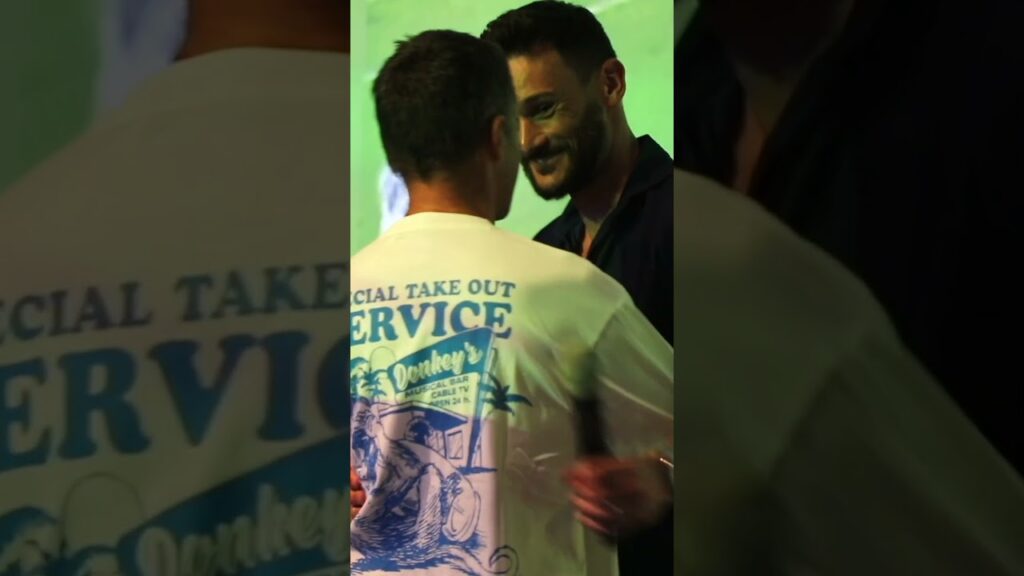 INSOLITE | Quand Hugo Lloris retrouve son prof' d'histoire-géo 🤩