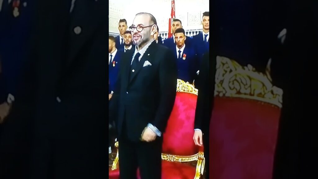 عطية الله ويحيى جبران بين يدي جلالة الملك محمد السادس موشحبن بوسام العرش من درجة ضابط