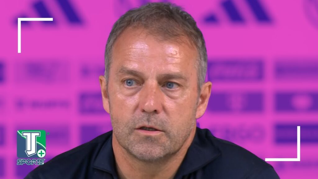 Hansi Flick spricht nach dem Unentschieden zwischen der deutschen Nationalmannschaft und der Ukraine