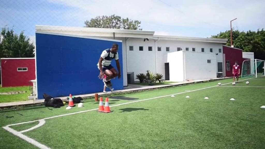 Kendall Waston se reincorpora