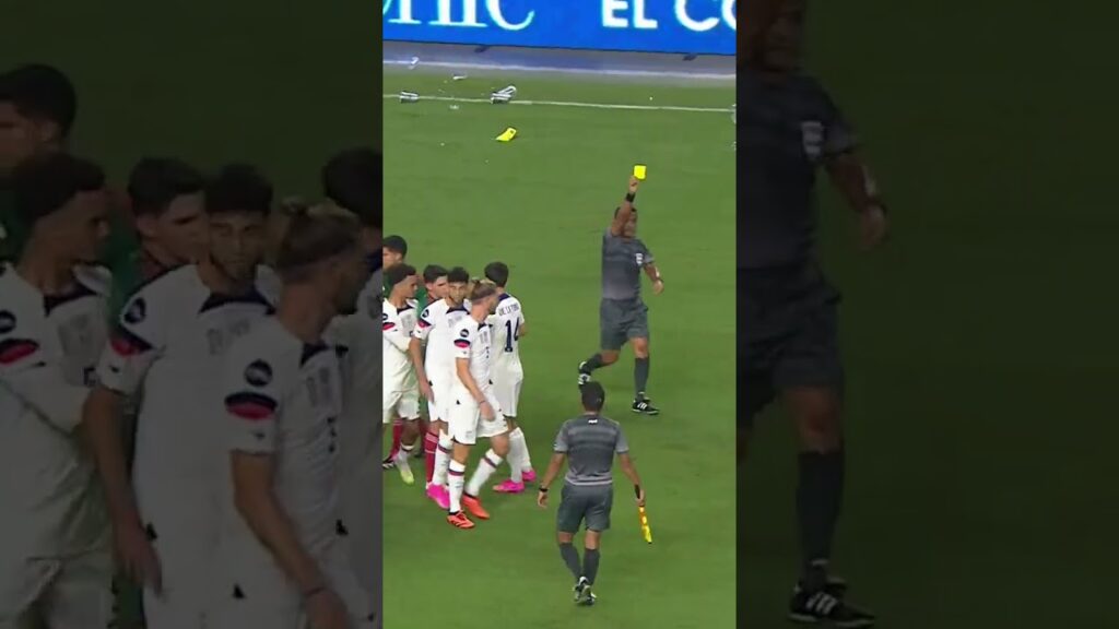 ❌ ¡PIERDE LA CABEZA! Sergiño Dest propina golpe a Gerardo Arteaga y se va expulsado 🟥