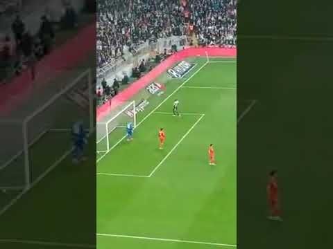 magnifique but de vincent Aboubakar avec Besiktas