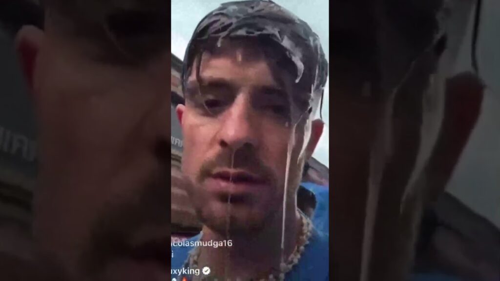 Heading into the weekend like Jack Grealish & Erling Haaland 🍾