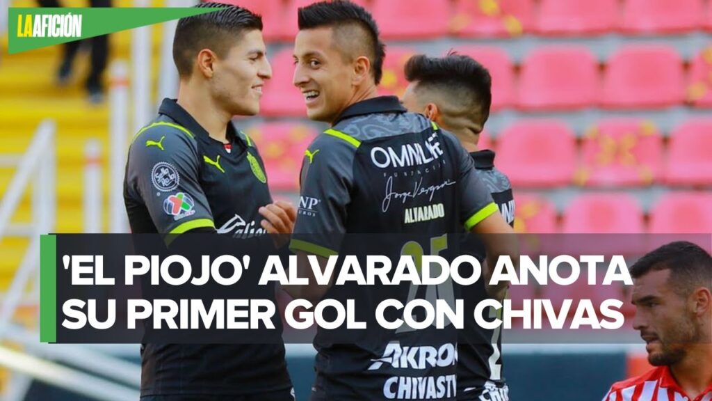 Roberto Alvarado debuta en Chivas con gol
