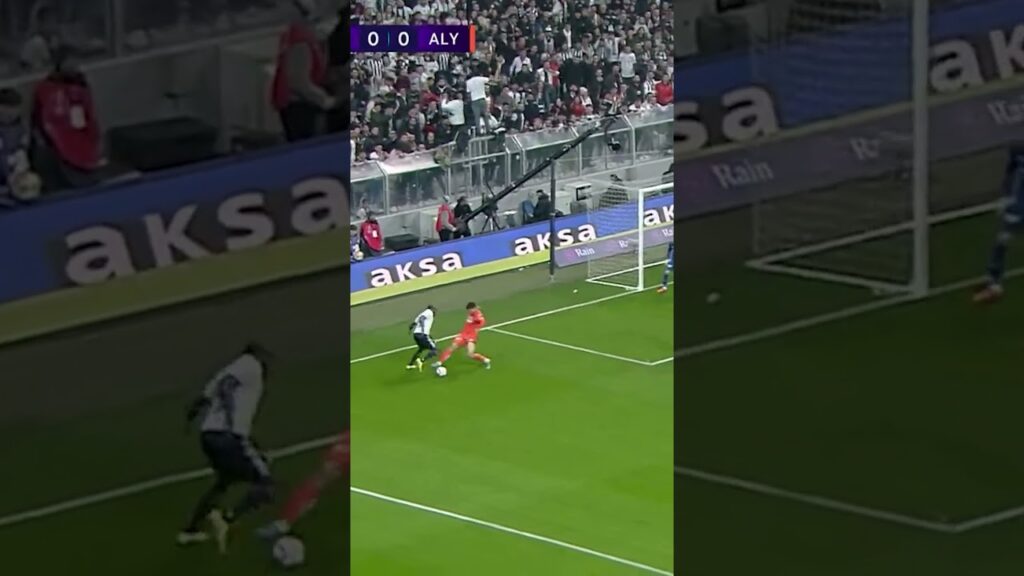 Aboubakar gole çok yaklaştı! #süperlig