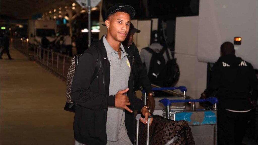 Regardez L’arrivée des lions à Portugal Iliman Ndiaye avec Ismail Jakobs Sénégal 🇸🇳 vs Brésil 🇧🇷