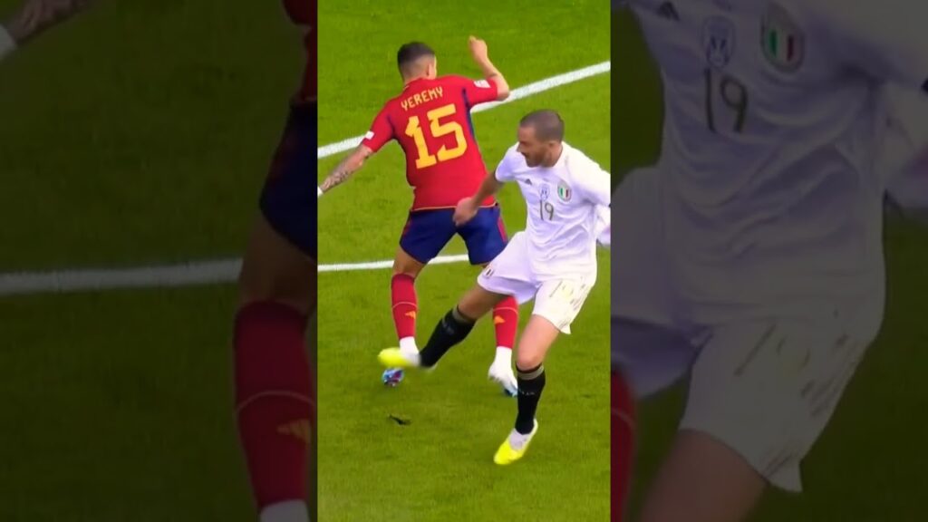 Yeremy Pino scores against Italy #spain #villareal #leftwing #nationsleague #goals