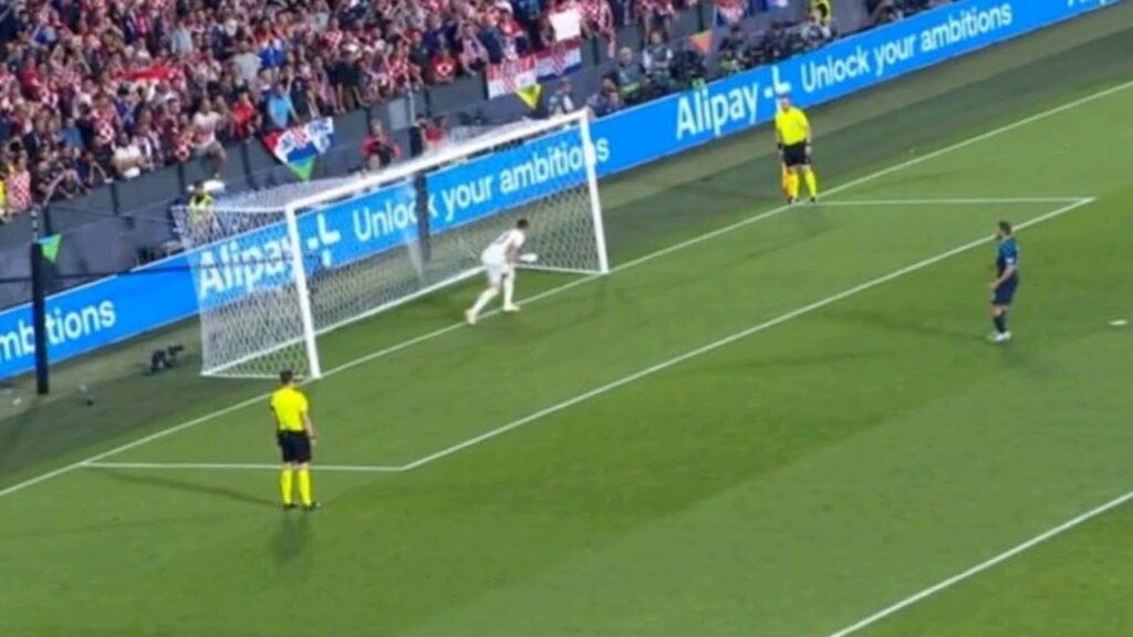 Nikola Vlasic Penalty, Goal / Croatian vs Spain.