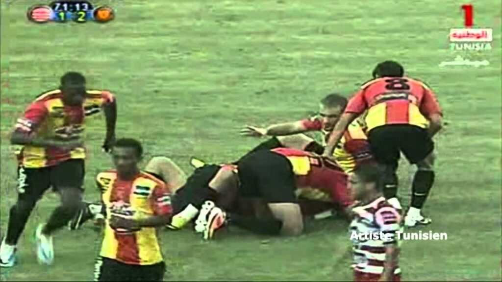 [Ligue1, J22] EST vs CA (2-1) - But de Youssef Msakni (71') 26-06-2011