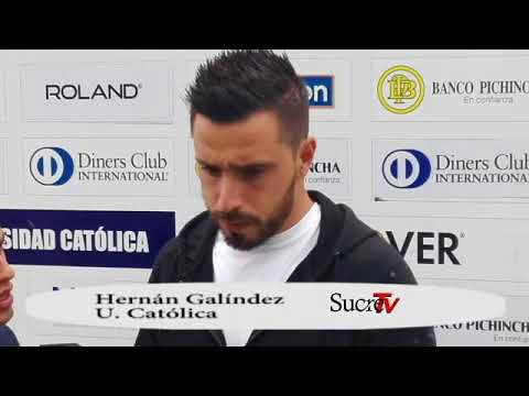 HERNAN GALINDEZ figura en el arco de Católica