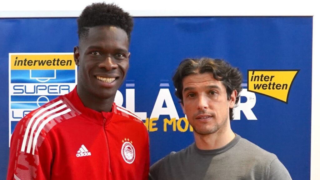 Βράβευση του Παπέ Αμπού Σισέ! / Pape Abou Cissé's award!