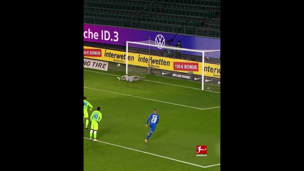 Koen Casteels stealing the show 🦹‍♂️🐺