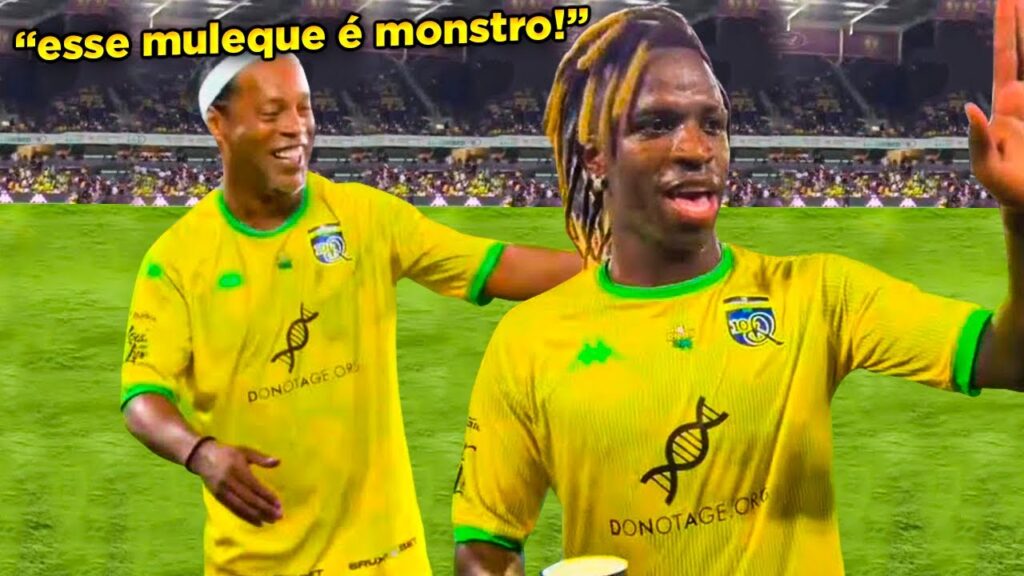 VINICIUS JR TÁ COM MORAL DEMAIS COM O RONALDINHO!! VINI E RONALDINHO BRINCAM EM AMISTOSO!!