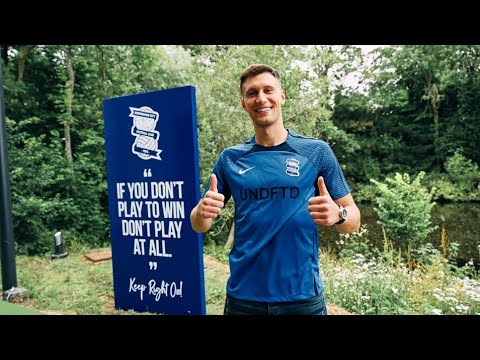 BIRMINGHAM CITY SIGN KRYSTIAN BIELIK!