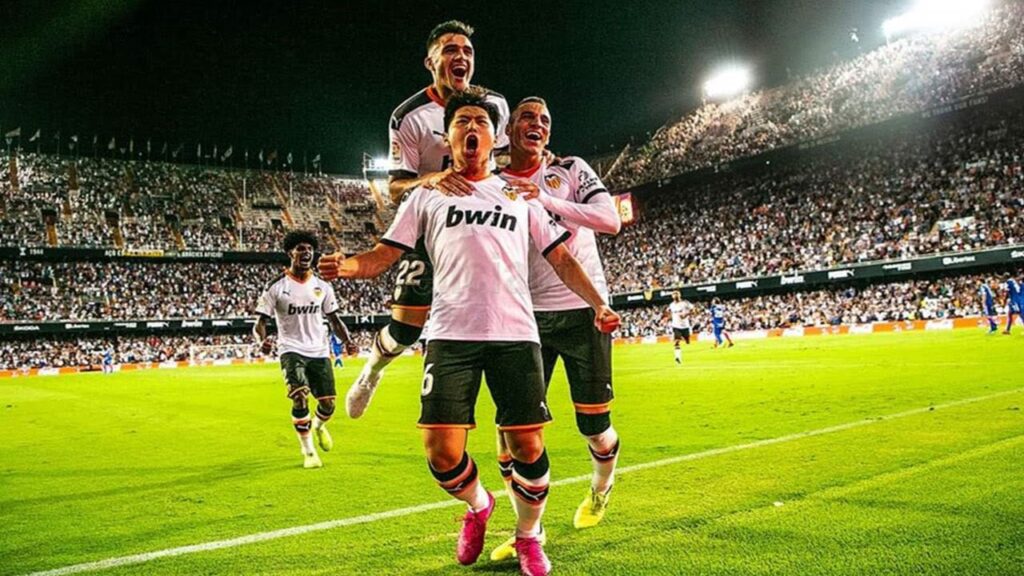 Kang-in Lee • Unreal Dribbling & Skills