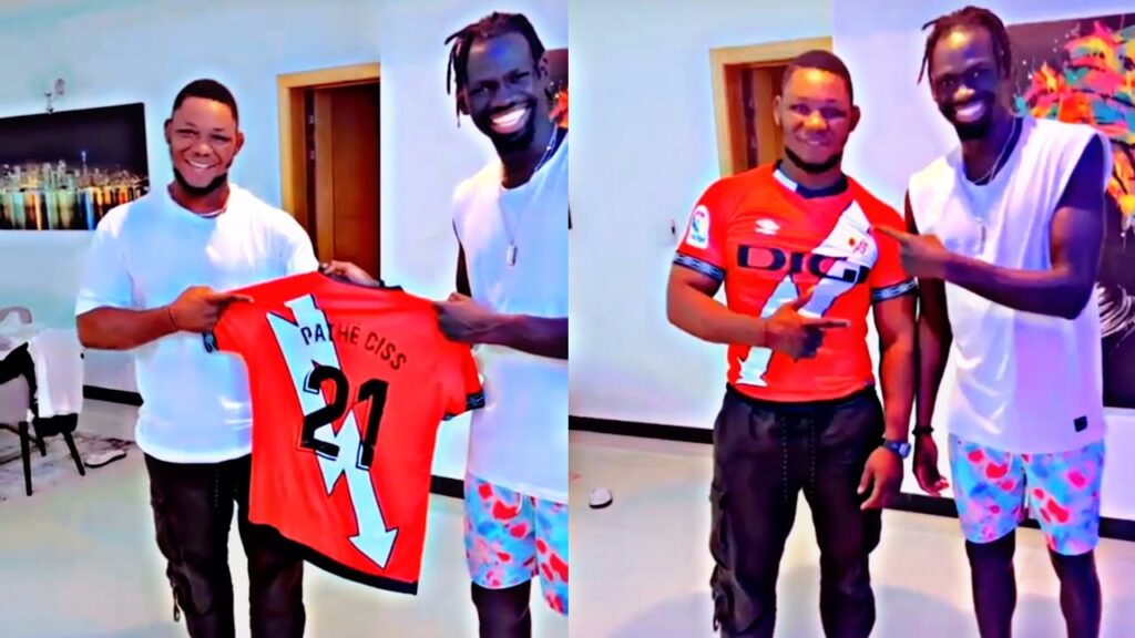 Visite de bb Diene chez pathé Ciss international qui lui offre un joli…regarder