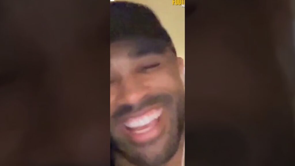 Funny clip of Michail Antonio and Callum Wilson mocking Richarlison 🤣 Then Richarlison responds 😬