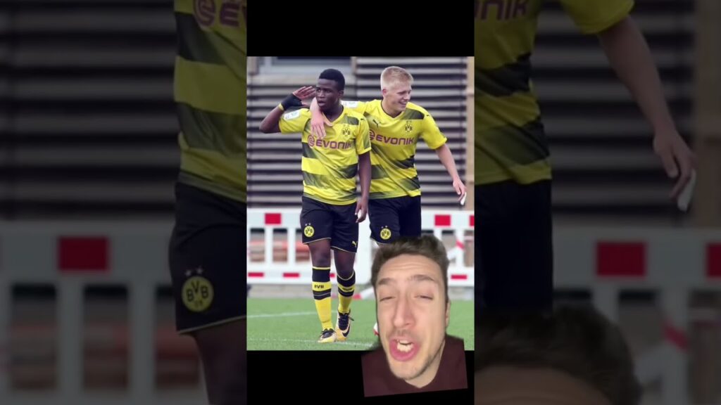 DUBBI SULL’ETÀ DI MOUKOKO: AVREBBE 4 ANNI IN PIÙ 😱📄 #calcio #shorts #moukoko #borussiadortmund