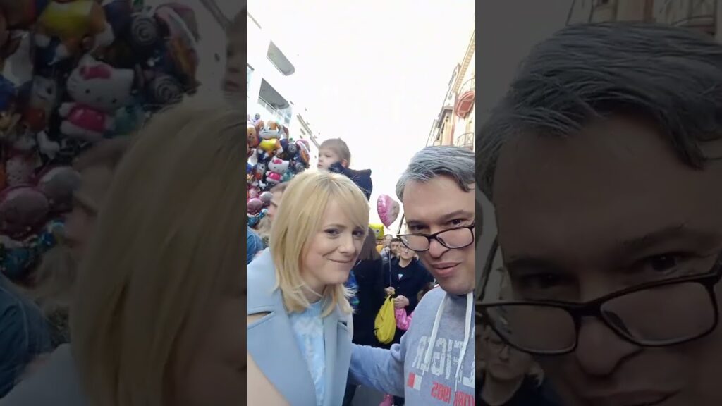 Žaklina Tatalović i Aleksandar Vučić (imitacija)