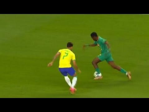 Ismaila Sarr vs Brésil 😬