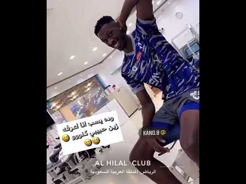 سلمان_الفرج المفروض يا #كنو تاخذ حبوب منوم قبل العيد بثلاث أيام عشان ما تلبس ثوب وشماغ