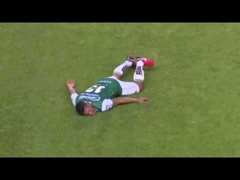 La desgarradora reacción de Mejía tras su lesión