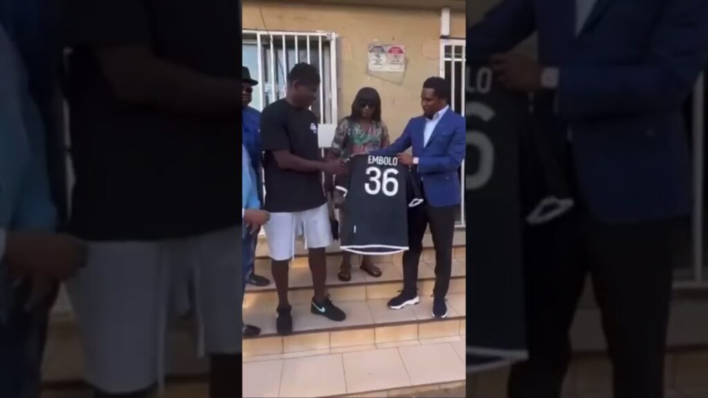 Embolo a rendu visite au président de la Fecafoot 😊